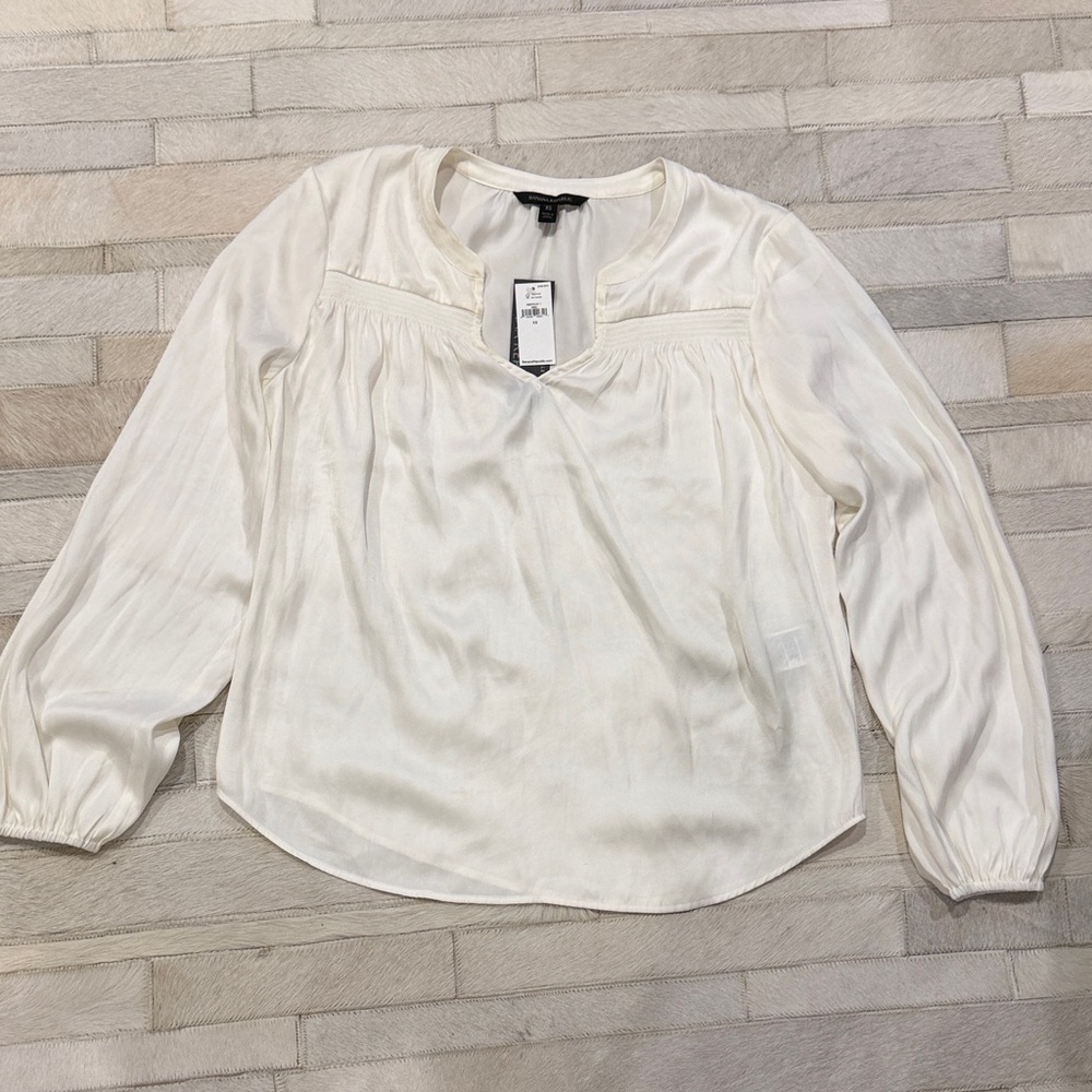 Banana Republib  Ivory Long-Sleeve  Blouse